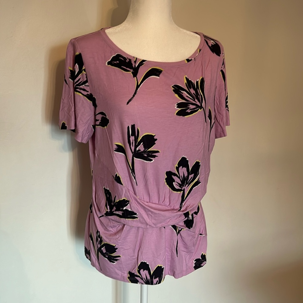 NWOT St. John Short Sleeve Floral Blouse - Picture 3 of 12